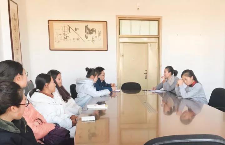 新闻传播学院参加校团委关于第二课堂成绩单制度调研会