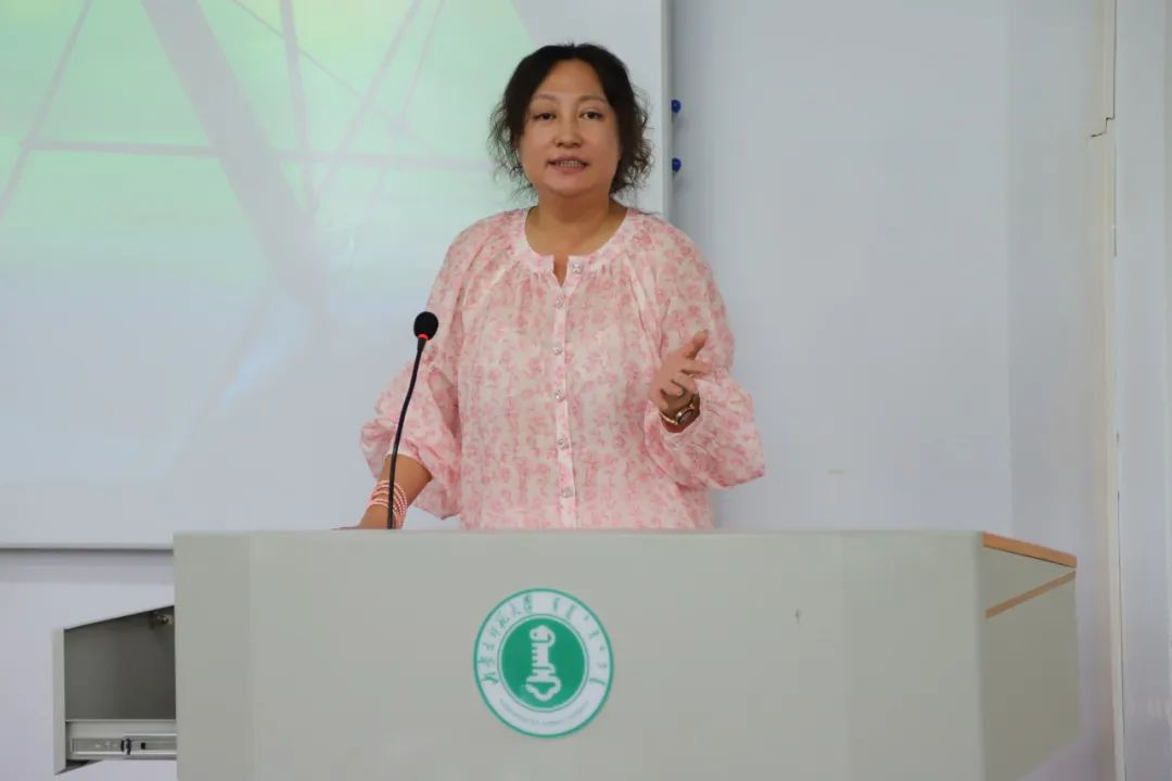 新生入学教育 | 新闻传播学院开展党团知识讲解和校园安全知识科普及资助政策解读