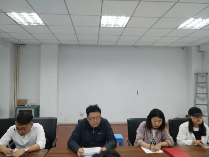 新闻传播学院召开学习贯彻共青团内蒙古自治区第十四次代表大会精神座谈会