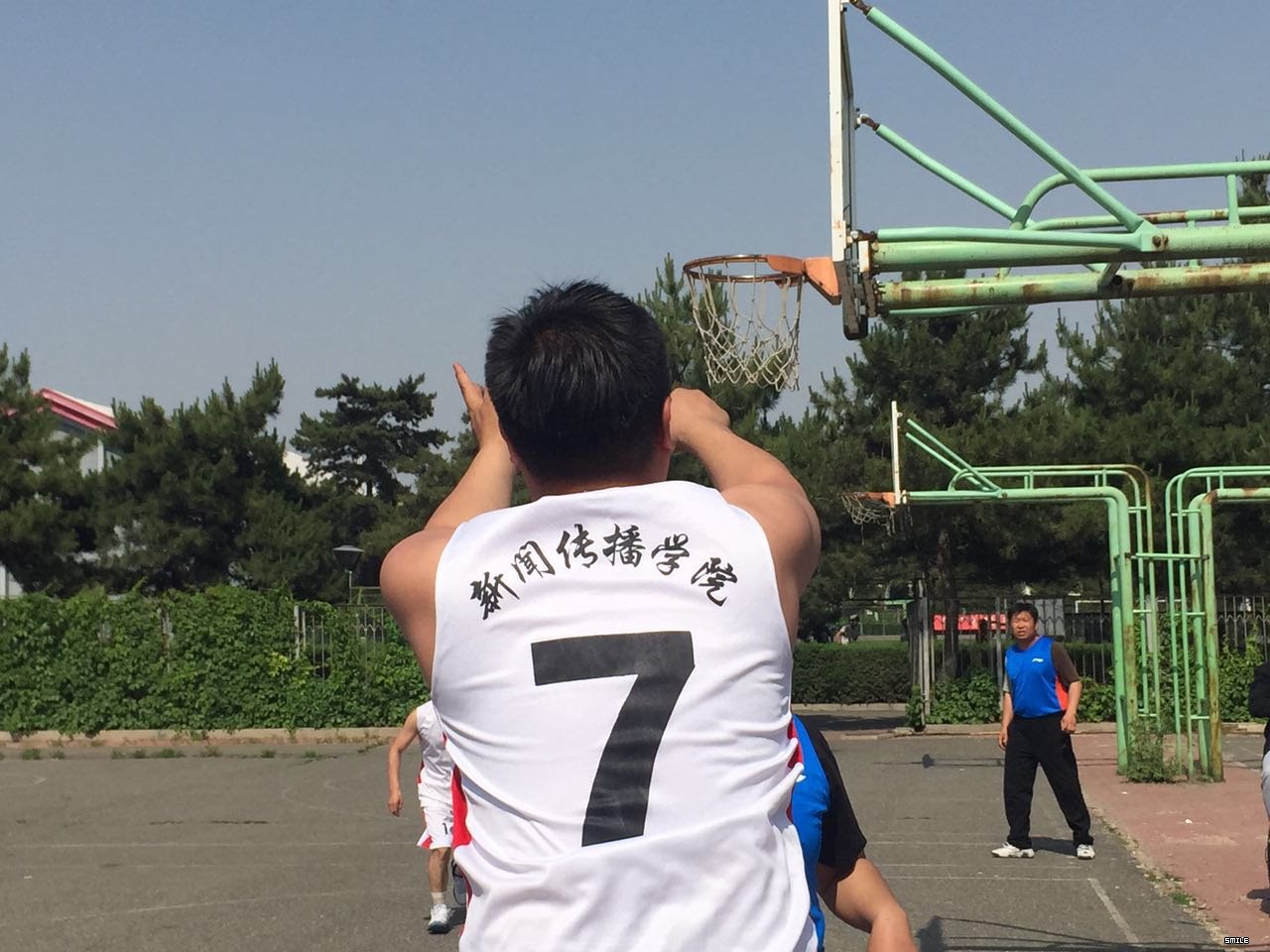 我院组队参加2016年教职工奥林匹克篮球比赛